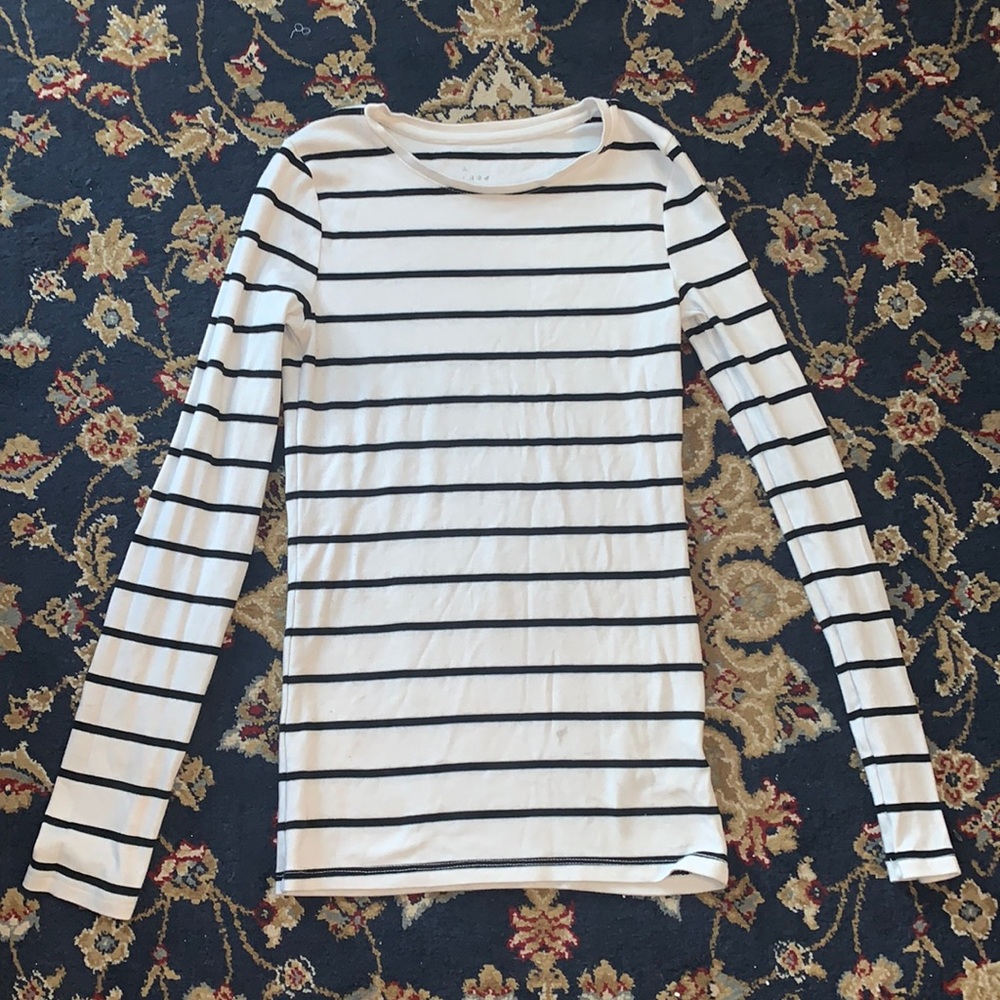A new day target brand black and white long sleeve top
